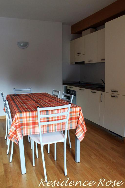 Residence Rose Valdisotto Habitación foto